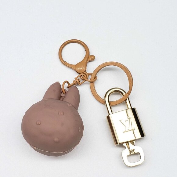 Authentic Louis Vuitton Lock & Key with Labubu Head Keychain, Keycharm - Picture 4 of 8